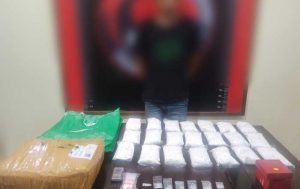 21.000 butir Double L dan 7 poket Sabu disita anggota Satresnarkoba Polres Kutim. (1st)