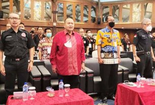 DPD GPM seluruh Indonesia memilih Izedrik Emir Moeis (2 kiri) sebagai Ketua Umum DPP GPM secara aklamasi. (foto : Exclusive)