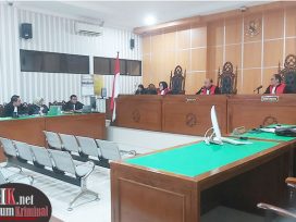 JPU KPK membacakan Dakwaan Terdakwa Rachmad Fadjar dan Riado Sinaga. (foto: Lukman)