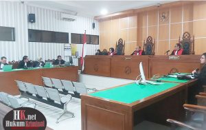 JPU KPK membacakan Dakwaan Terdakwa Rachmad Fadjar dan Riado Sinaga. (foto: Lukman)
