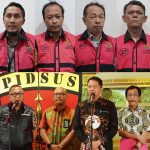 6 Tersangka perkara dugaan Tindak Pidana Korupsi Proyek Pembangunan Jalur Kereta Api Besitang-Langsa, Balai Teknik Perkeretaapian Medan tahun 2017-2023. (foto: Exclusive)