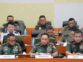 Panglima TNI Jenderal Agus Subiyanto,SE, MSi pada RDP dengan Komisi 1 DPR RI. (Kamis, 13/3/ 2025). (foto: Puspen TNI)