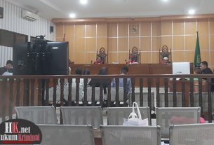 Sidang Terdakwa Salman dan Rusdiansyah dalam agenda pemeriksaan saksi-saksi. (foto: Lukman)