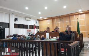 Sidang Terdakwa Suryaningsih menghadirkan 11 orang saksi. (foto: LUKMAN)