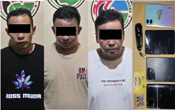 Ketiga tersangka yang ditangkap dengan barang bukti Ekstasi. (foto: Exclusive)