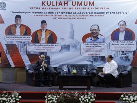 Ketua MA Sunarto dalam Kuliah Umum di FH UNUD. (foto: Hms MA)