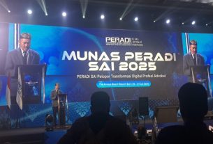 Kepala Biro Hukum dan Humas MA, Dr. H. Sobandi, SH, MH menyampaikan sambutan Ketua Mahkamah Agung. (foto: Exclusive)