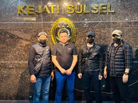 Terpidana H. Muh. Nasri dalam perkara korupsi diamankan Tim SIRI Kejagung setelah masuk DPO. (foto: Exclusive)