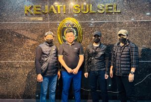 Terpidana H. Muh. Nasri dalam perkara korupsi diamankan Tim SIRI Kejagung setelah masuk DPO. (foto: Exclusive)