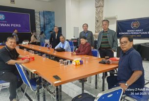 Panitia Kongres Persatuan PWI di Sekretariat. (foto: PWI)