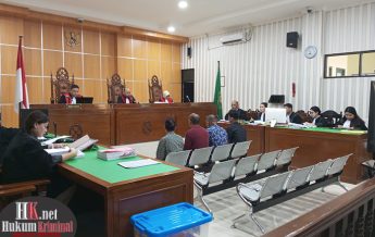 Empat saksi memberikan keterangan dalam sidang secara langsung, dua lainnya memberikan keterangan melalui zoom. (foto: Lukman)