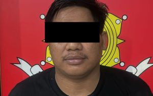 Tersangka MRAS kini ditahan di Polresta Samarinda. (foto: Exclusive)
