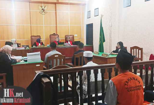 Sidang Terdakwa Roni Sere dan Nyoman Kumar Dalam Agenda Pembacaan Pledoi. (foto: ib)