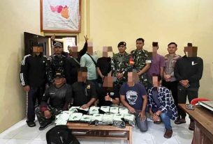 Tim Gabungan Satgas Pamtas RI–Malaysia menggalkan penyelundupan Sabu di perbatasan Nunukan. (foto: Pendam VI/Mlw)