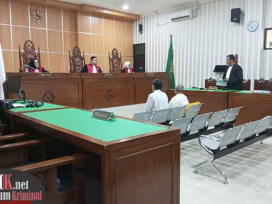 Sidang Pembacaan Dakwaan Terdakwa Amrullah Dan Idi Erik Idianto. (Foto: Exclusive)