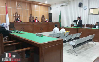 Sidang Pembacaan Dakwaan Terdakwa Amrullah Dan Idi Erik Idianto. (Foto: Exclusive)