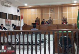 Sidang perkara dugaan korupsi pada Pekerjaan Rehabilitasi Dermaga Pelabuhan Speedboat Malinau Tahun Anggaran 2023.(foto: Lukman)